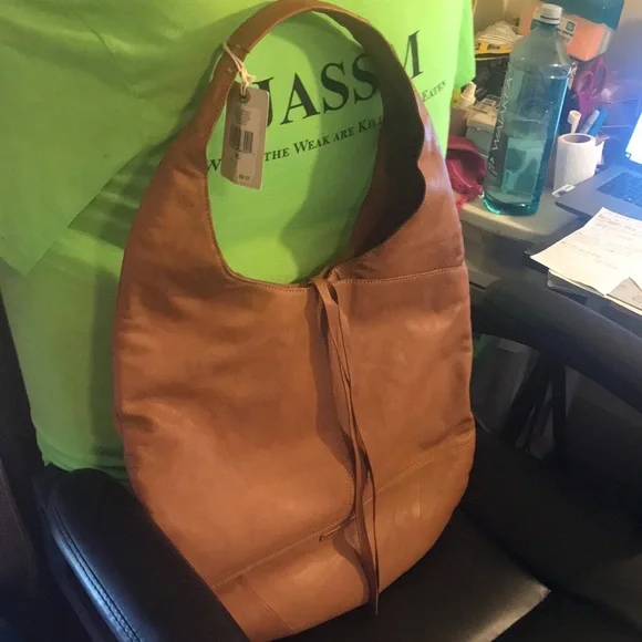 Lucky brand hobo tote - Picture 3 of 5